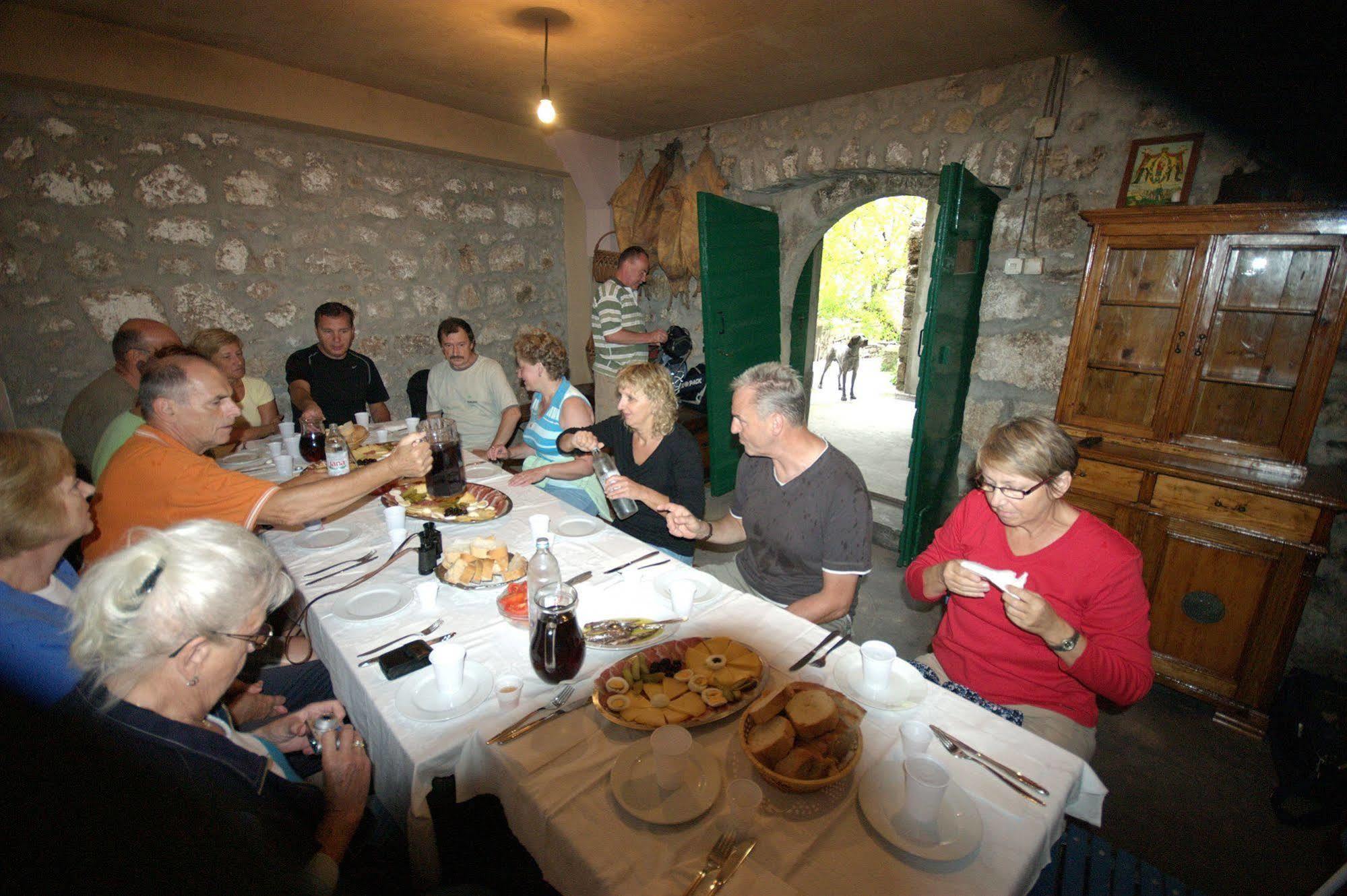 Villa Vinka Tučepi Eksteriør bilde